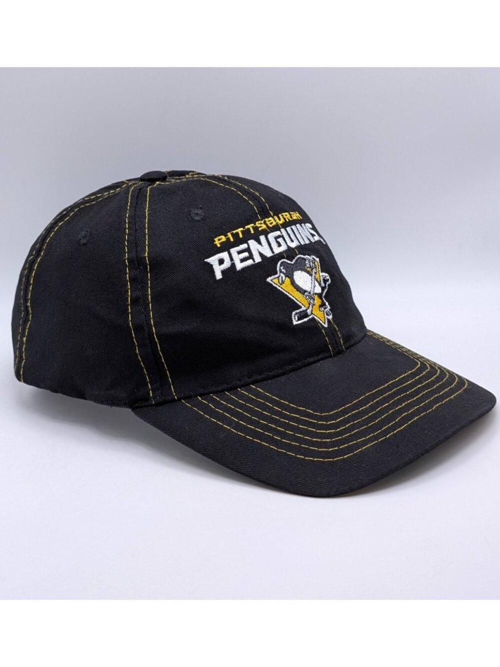Pittsburgh Penguins NHL Hockey Hat Cap Strap Back Adult OSFM Black Thick Stitch